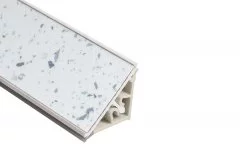 101.Бортик треугольный L=4200, ледяная искра глянец