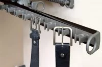 Выдвижной держатель для ремней, отделка коричневая