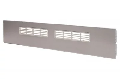 182/813 Решётка вентиляционная для цоколя ПВХ Н.120, L=600, под шлифованную нержавеющую сталь