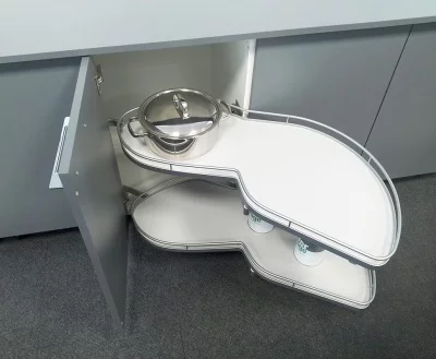 Kessebohmer: «ЛеМанс» отделка ТИТАН, правый, с доводчиками, для ширины фасадов 600 Kessebohmer: «ЛеМанс» отделка ТИТАН, правый, с доводчиками, для ширины фасадов 600