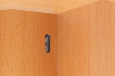 Подвеска полок скрытая, крепление на саморезах, правая