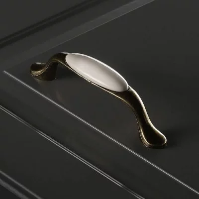 GTV: Мебельная фарфоровая ручка старое золото/без рисунка UP-WP0728-P0