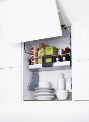 Kessebohmer: Выдвижная полка «Ай мув» для фасада 800 мм Kessebohmer: Выдвижная полка «Ай мув» для фасада 800 мм