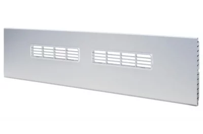 182/805 Решётка вентиляционная для цоколя ПВХ Н.150, L=600, под шлифованный алюминий