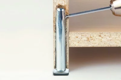 Ножка опорная врезная Н.70 для 16ДСП