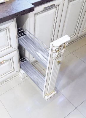 Kessebohmer: Бутылочница отделка «ТИТАН» для фасада шириной 150мм