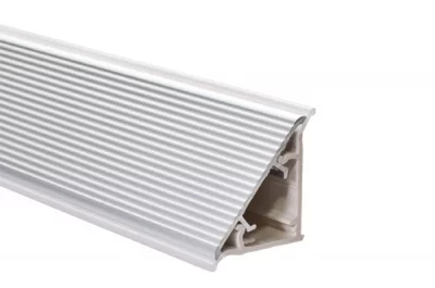 Бортик треугольный L=4000, алюминий анодированный рифленый