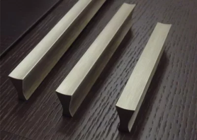 Nomet: Ручка металлическая модерн - C-2050-180.A11