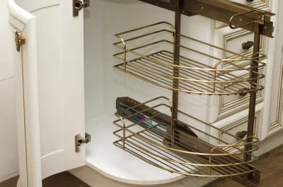 Сетка в терминальную базу, выдвижная с доводчиком, отделка бронза, правая