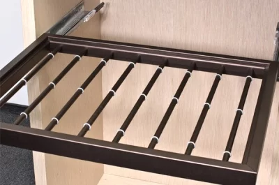 Держатель для брюк, для рамки в базу 530, арабика