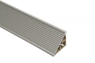 Бортик треугольный рифленый, L=3050, алюминий анодированный