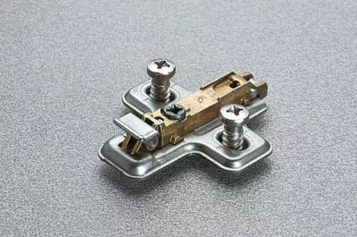 Клип-ответная планка Н6 с евровинтом, крестообразная