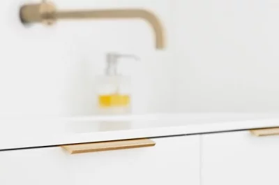 Ручка-скоба L.200мм, отделка золото шлифованное