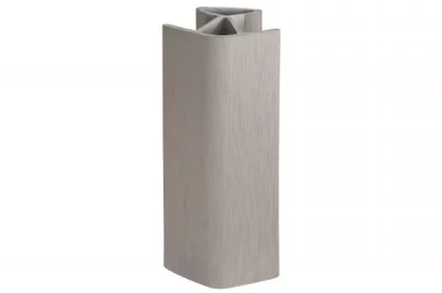 130/813 Угол 135&quot; для цоколя ПВХ, L=4000, под шлифованную нержавеющую сталь