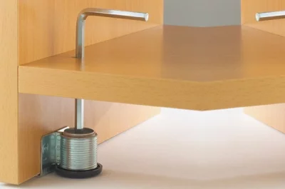 Ножка накладная с металлическим подпятником