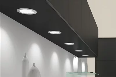 Светильник LED Metris V12, 1,6W/12V, 3050-3250K, отделка никель шлифованный глянец Светильник LED Metris V12, 1,6W/12V, 3050-3250K, отделка никель шлифованный глянец