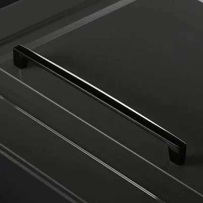 Ручка мебельная TIVOLI C=192 мм, черный хром GTV UZ-TIVOL-192-12