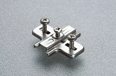 Ответная планка Н9 с шурупом, крестообразная