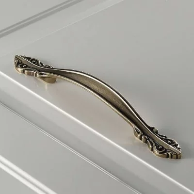 GTV: Ручка мебельная WERONA C=128мм, старое золото UZ-WERON-128-04