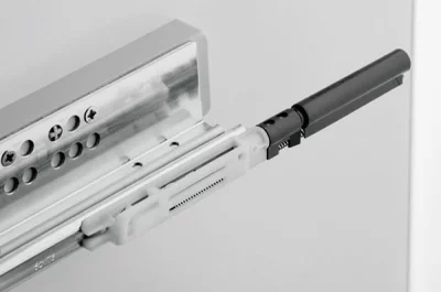 Сетчатая полка в базу 900 выдвижная с алюминиевой рамкой, отделка хром, 1 корзина