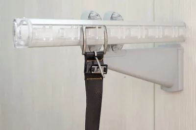 Выдвижной держатель для ремней, отделка алюминий полированный + транспарент