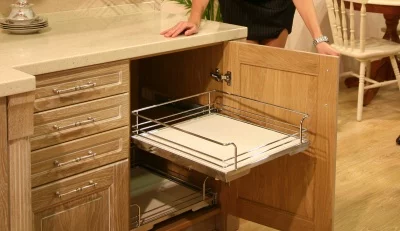 Kessebohmer: Корзина выкатная «Арена» для ширины фасадов 450 мм, высота 127 мм, с проставкой.