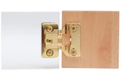 Петля вкладная для стекла, угол открывания 180°, отделка латунь