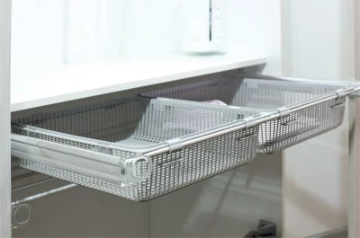 Рамка выдвижная с двумя корзинами, 870-1000мм, отделка алюминий полированный + транспарент + серая