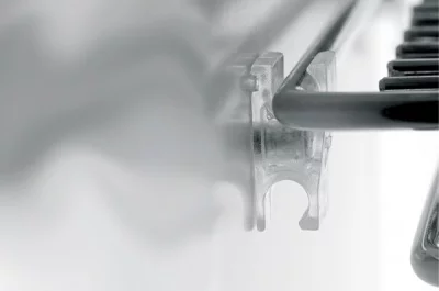 Сетчатая полка в базу 900, отделка хром