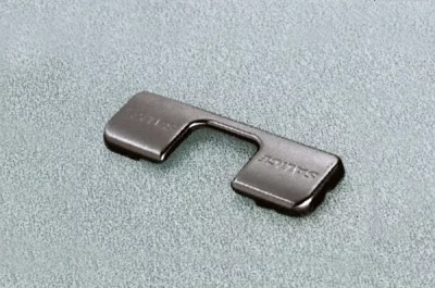 Накладка на чашку петли с логотипом SALICE, отделка отделка титаниум