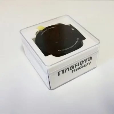 Встраиваемая беспроводная зарядка Qistore Планета Нибиру