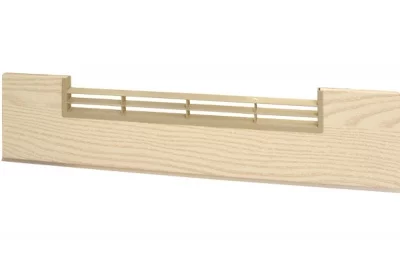 2453 Решётка вентиляционная для цоколя ПВХ H.150, L=600, декапе NEW