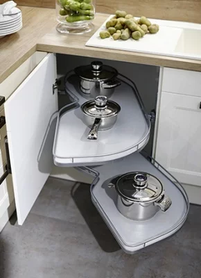 Kessebohmer: «ЛеМанс» отделка ТИТАН, правый, с доводчиками, для ширины фасадов 600 Kessebohmer: «ЛеМанс» отделка ТИТАН, правый, с доводчиками, для ширины фасадов 600