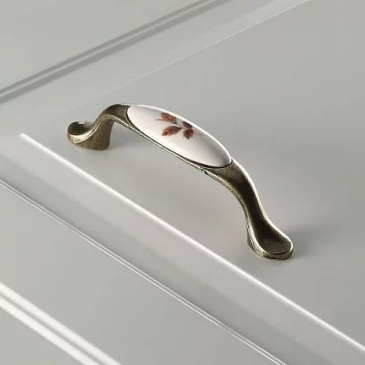 Мебельная фарфоровая ручка старое золото/коричневый цветок GTV UP-WP0728-PB