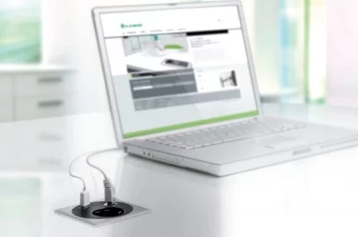 Встраиваемый блок Point (1 розетка 220В, 1xUSB, 1xRJ45), отделка хром матовый/чёрная