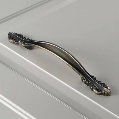 GTV: Ручка мебельная WERONA C=128мм, брашированная латунь UZ-WERON-128-09