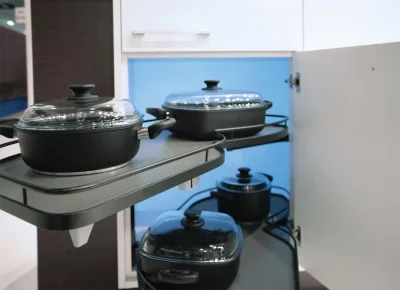 Kessebohmer: Комплект «Ле манс II Black Roger», для фасада 600 мм