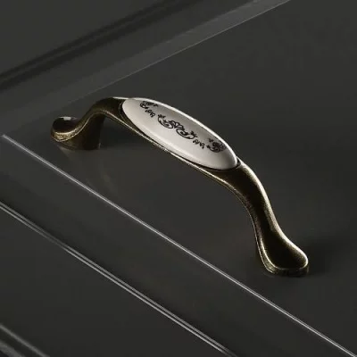 Мебельная фарфоровая ручка старое золото/золотой орнамент GTV UP-WP0728-PX