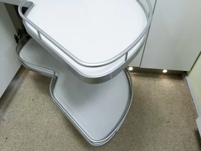 Kessebohmer: «ЛеМанс» отделка ТИТАН, правый, с доводчиками, для ширины фасадов 600 Kessebohmer: «ЛеМанс» отделка ТИТАН, правый, с доводчиками, для ширины фасадов 600