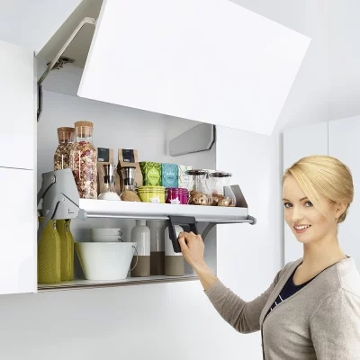 Kessebohmer: Выдвижная полка «Ай мув» для фасада 900 мм