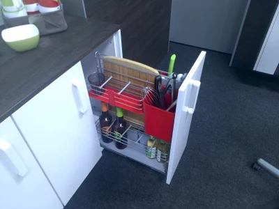 Kessebohmer: Контейнер для кухонных предметов «Кукинг АГЕНТ» отделка - титан.