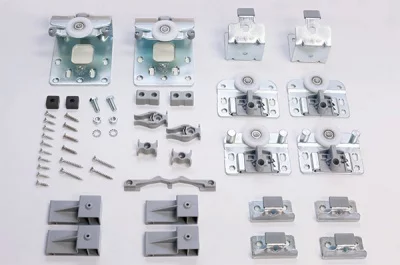 Комплект фурнитуры для 3-х дверей (22-28 мм) Комплект фурнитуры для 3-х дверей (22-28 мм)