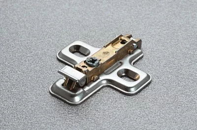 Клип-ответная планка Н0 под шуруп, крестообразная