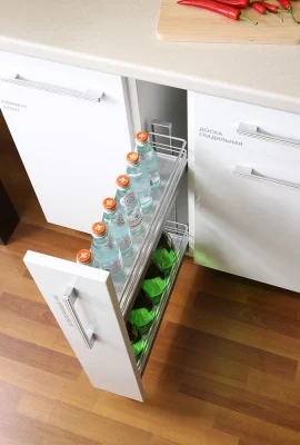 Kessebohmer: Бутылочница отделка «ТИТАН» для фасада шириной 150мм