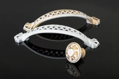 Ручка-скоба 96мм, отделка золото винтаж