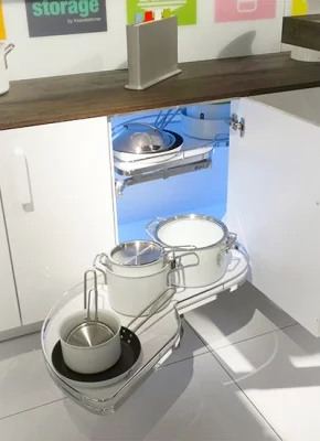 Kessebohmer: «ЛеМанс», левый, для ширины фасадов 400 мм Kessebohmer: «ЛеМанс», левый, для ширины фасадов 400 мм