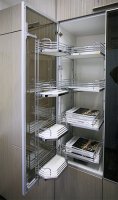 Kessebohmer: Тандем Колонка-600 АРЕНА, Н 1100 мм, для фасадов шириной 600 мм.