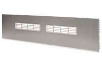 182/813 Решётка вентиляционная для цоколя ПВХ Н.150, L=600, под шлифованную нержавеющую сталь